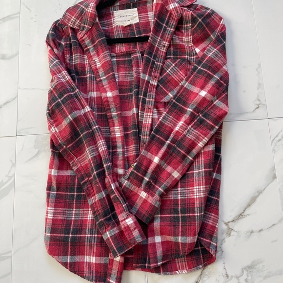 Plaid flannel red black - Picture 3 of 3